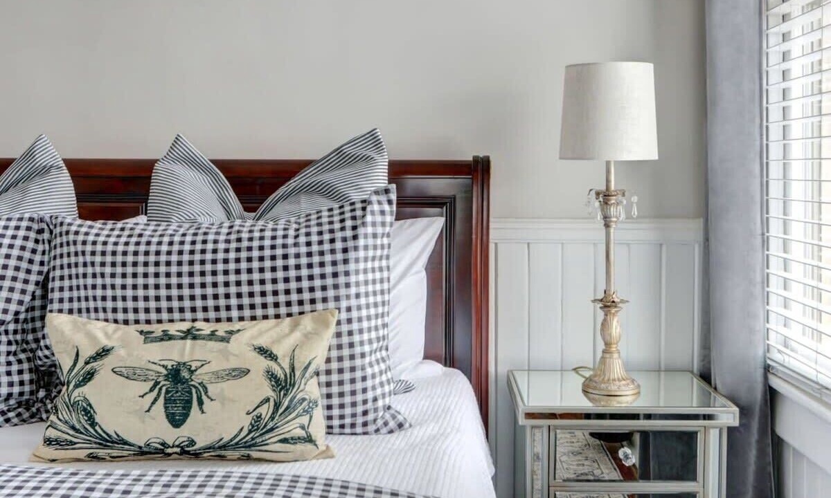 Photo of Bedroom in Hitch Village - Fred Wessels Homes