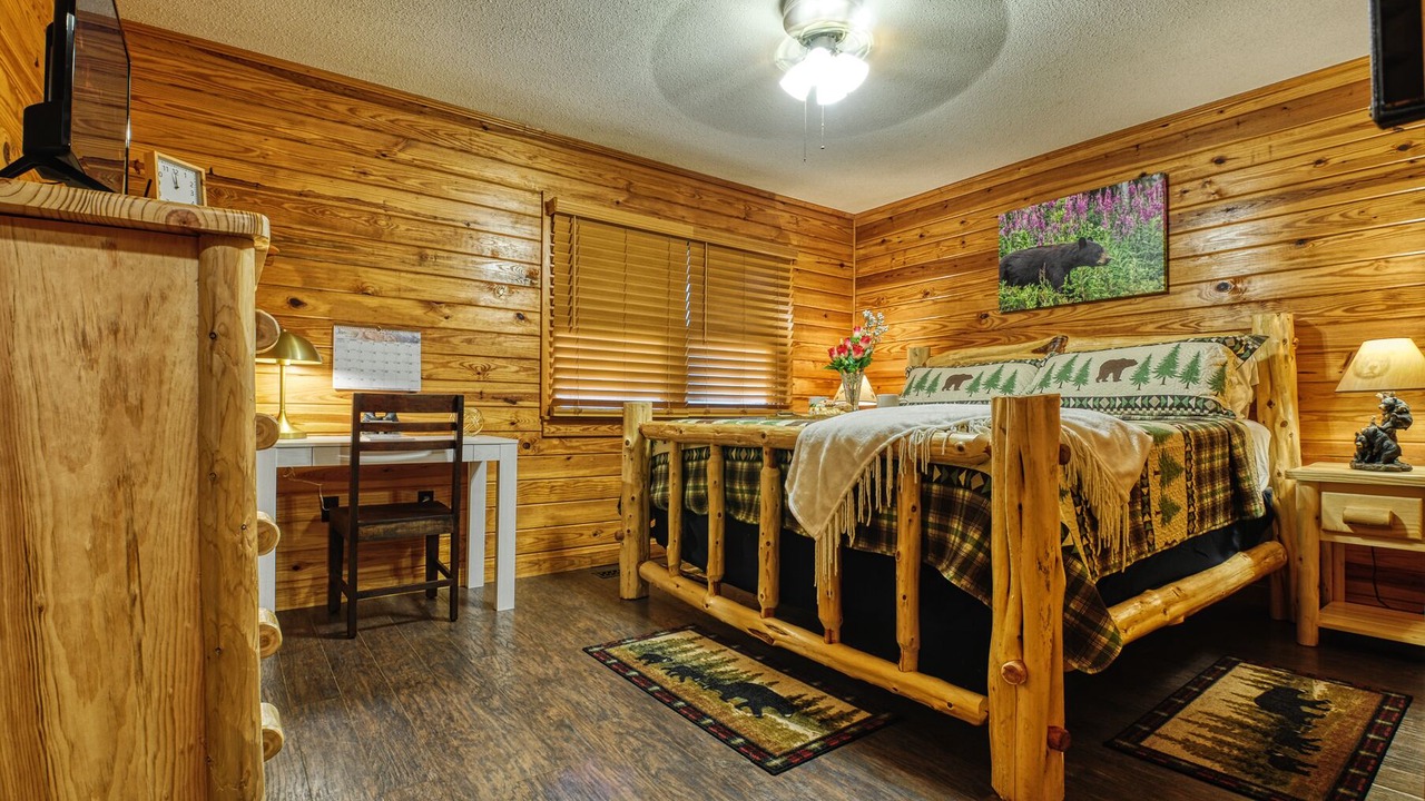 Photo of Bedroom in Rocky Grove