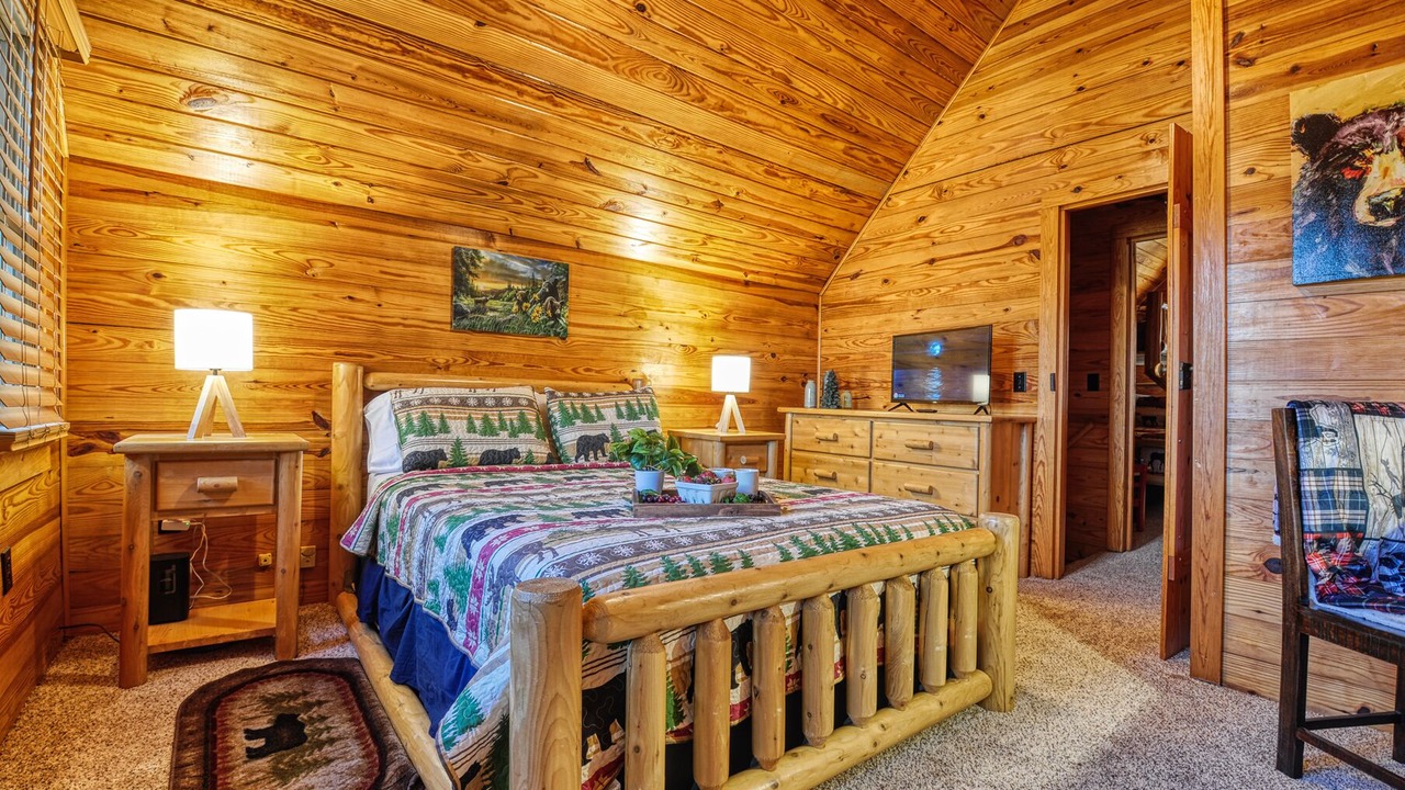 Photo of Bedroom in Rocky Grove
