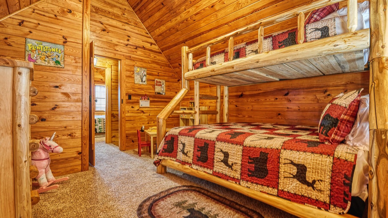 Photo of Bedroom in Rocky Grove