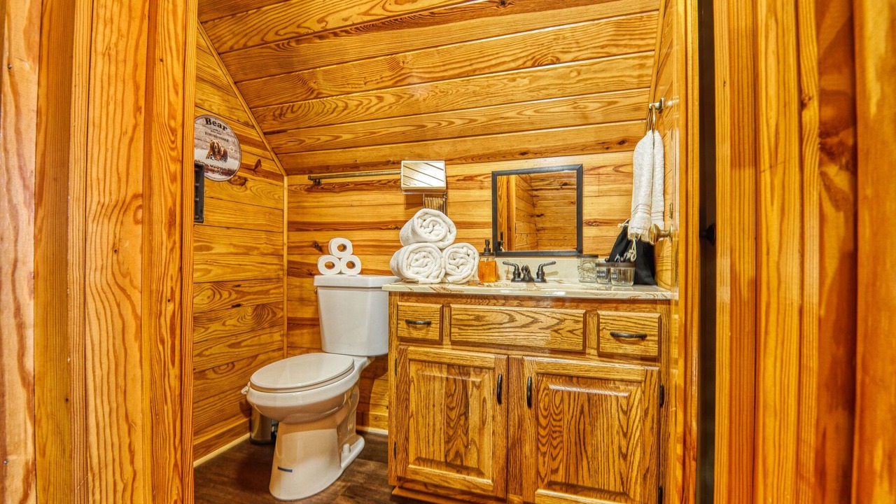 Photo of Bathroom in Rocky Grove