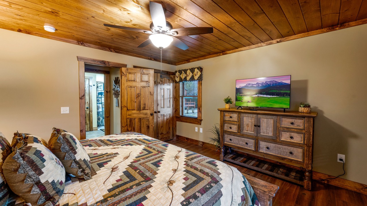 Photo of Bedroom in Maggie Valley
