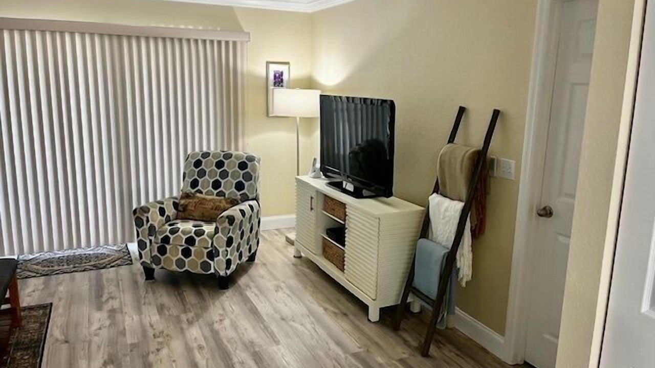 Photo of Livingroom in New Smyrna Beach