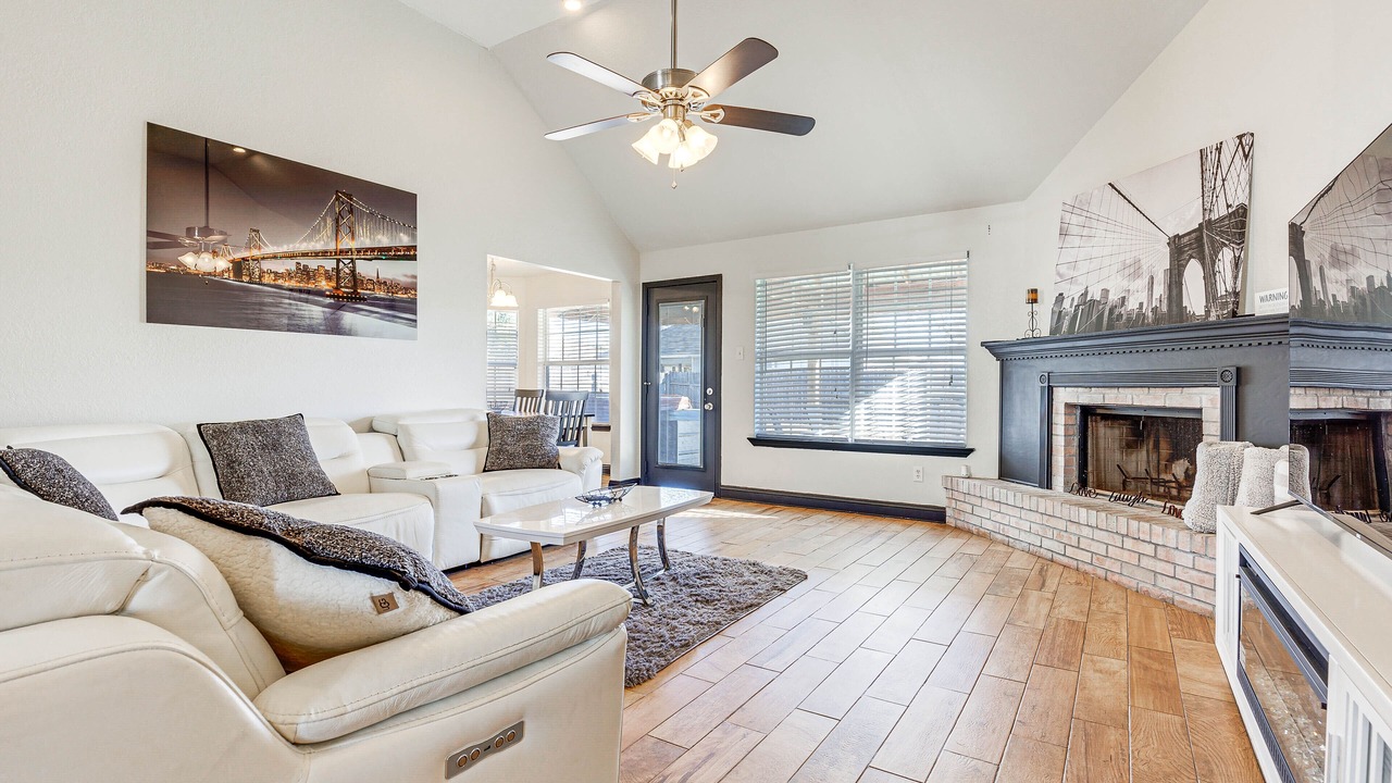 Photo of Livingroom in Ocean Springs