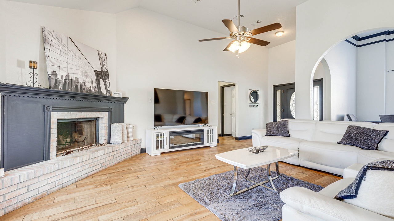 Photo of Livingroom in Ocean Springs