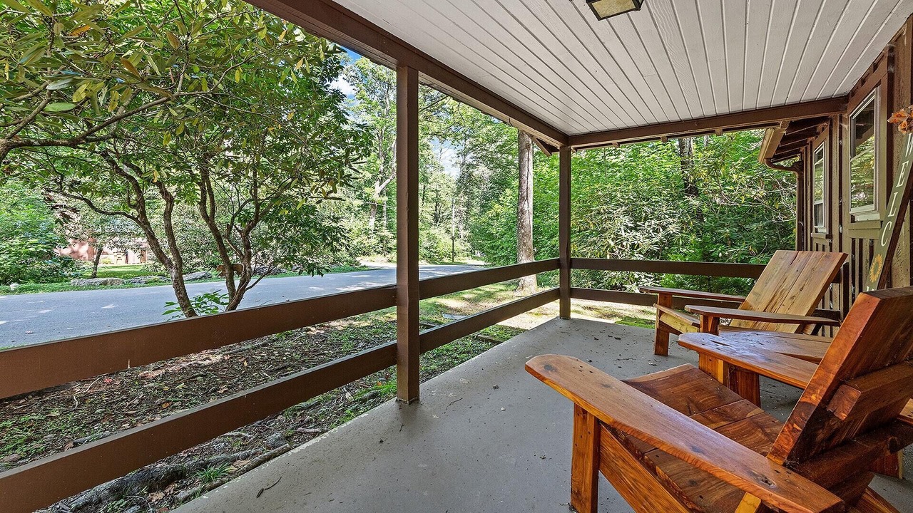 Photo of Patio Balcony in Maggie Valley