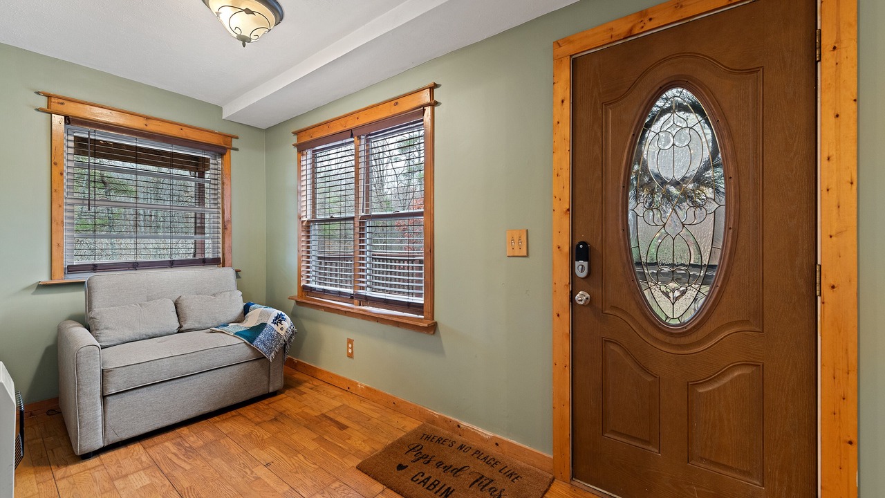 Photo of Livingroom in Waynesville