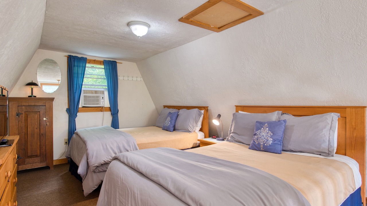 Photo of Bedroom in Maggie Valley