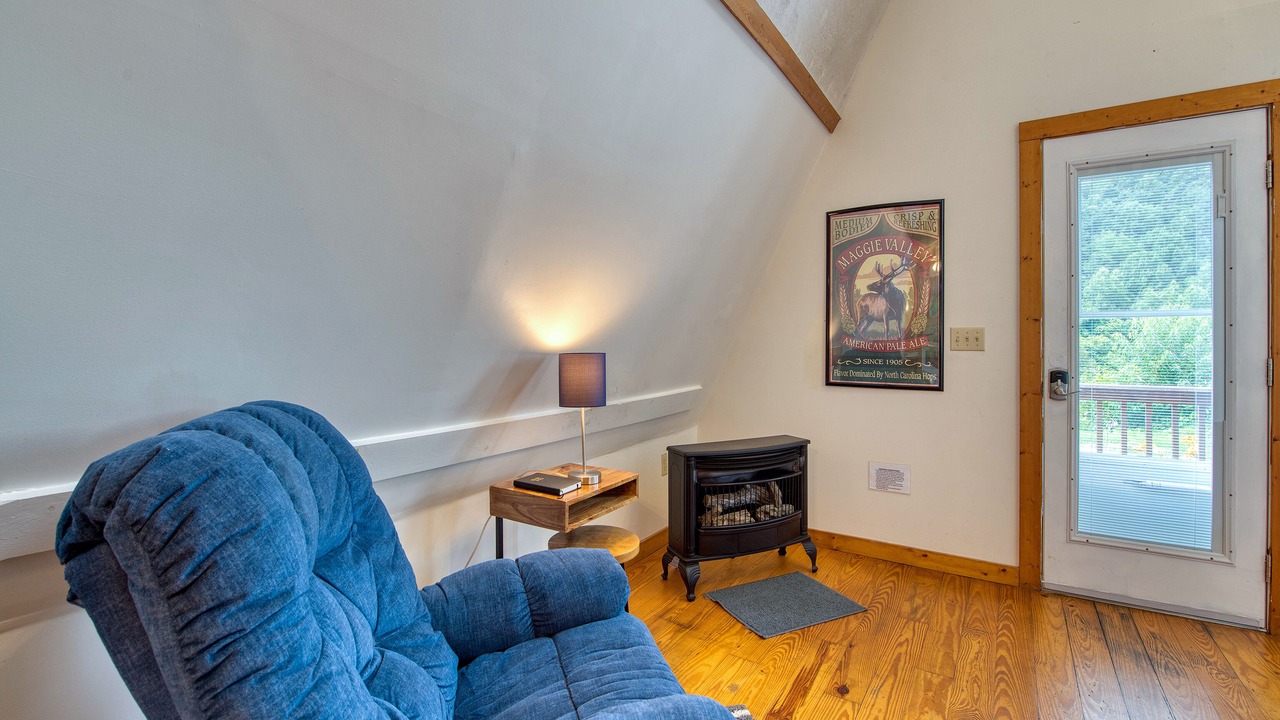 Photo of Livingroom in Maggie Valley