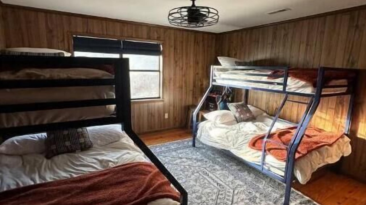 Photo of Bedroom in Goodsprings