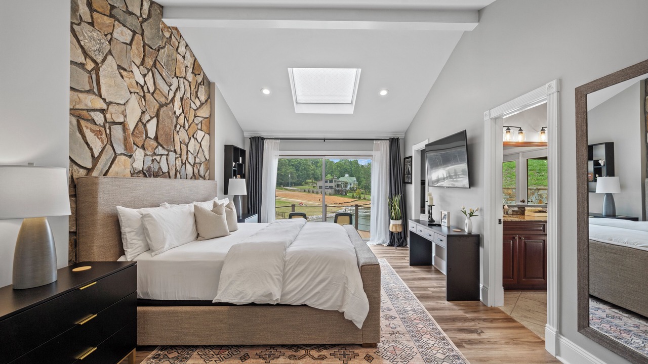Photo of Bedroom in Mooresville