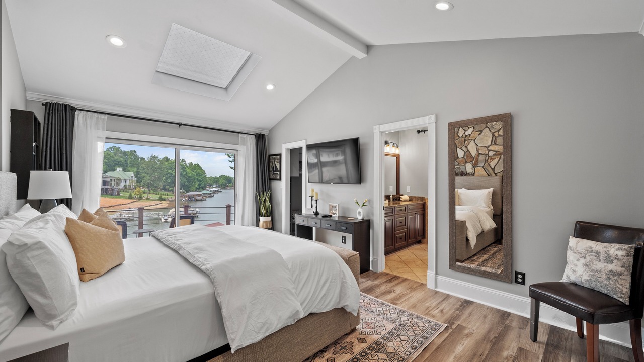 Photo of Bedroom in Mooresville