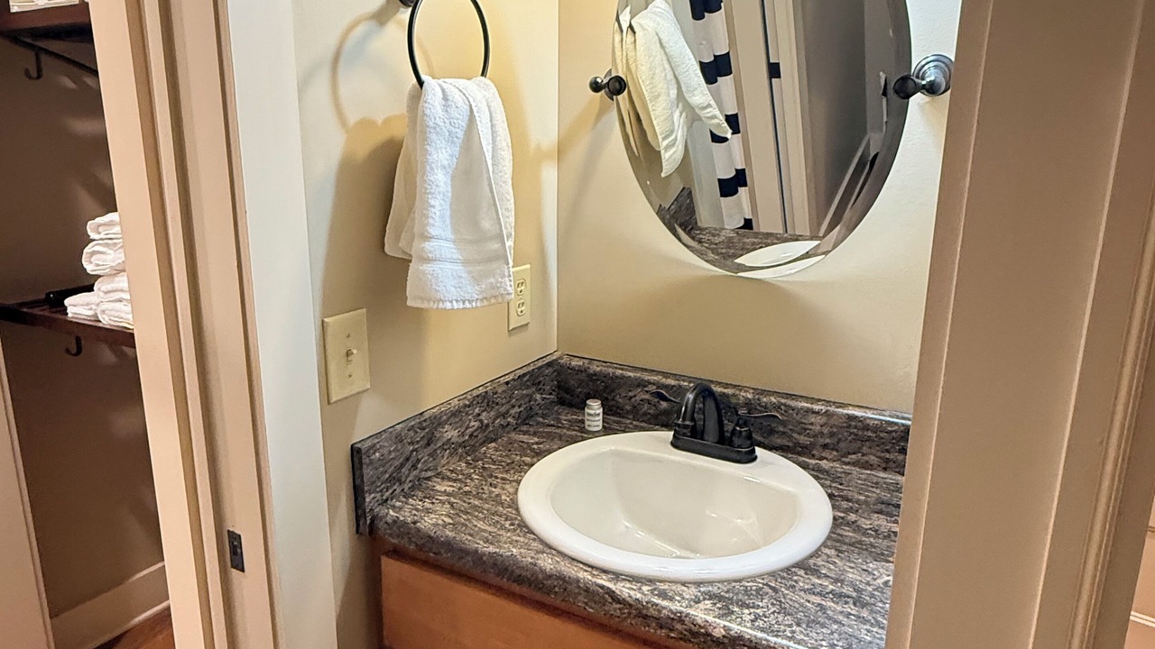 Photo of Bathroom in Guntersville