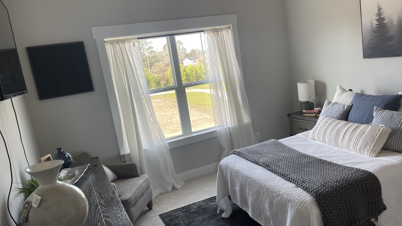 Photo of Bedroom in Grovetown