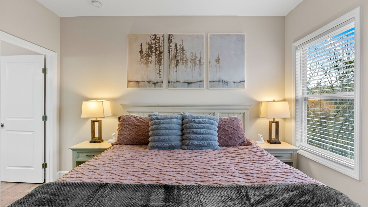 Photo of Bedroom in Mars Hill