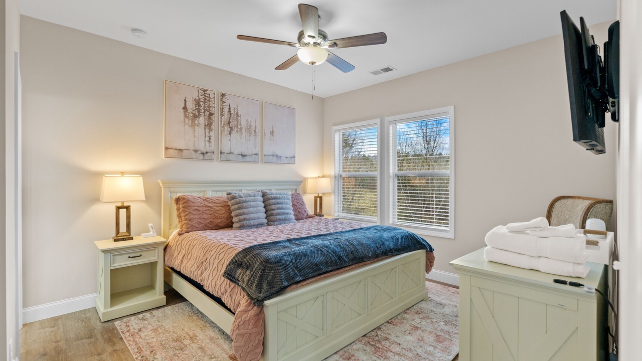 Photo of Bedroom in Mars Hill