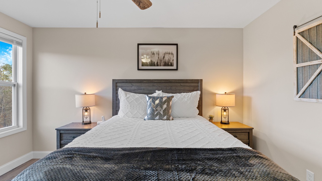 Photo of Bedroom in Mars Hill