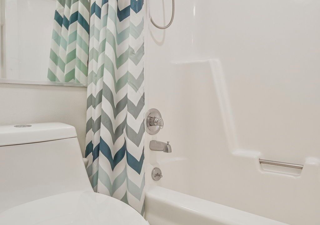 Photo of Bathroom in Orange Beach East
