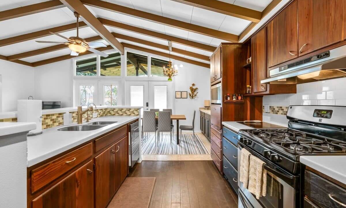 Photo of Kitchen in Cocoa Isles