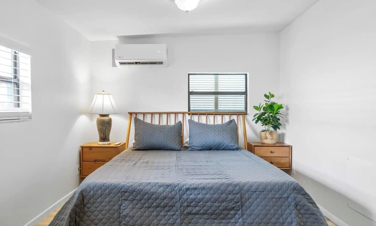 Photo of Bedroom in Cocoa Isles