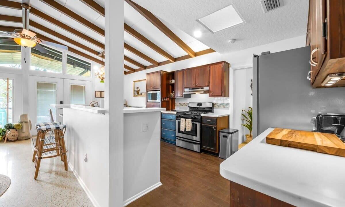 Photo of Kitchen in Cocoa Isles