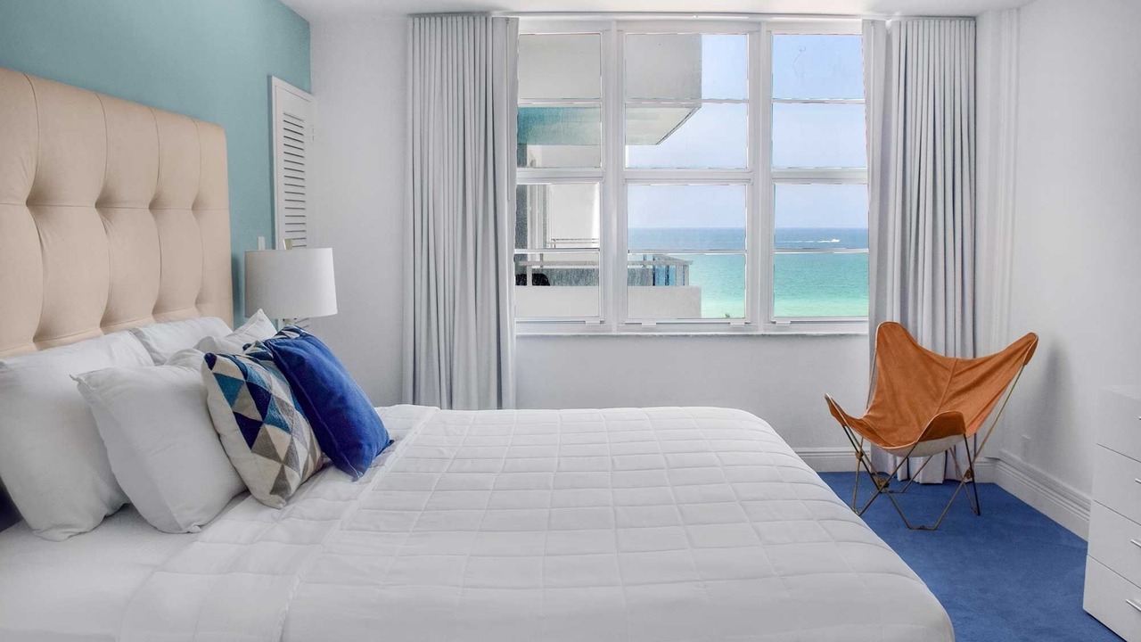 Photo of Bedroom in Mid Beach