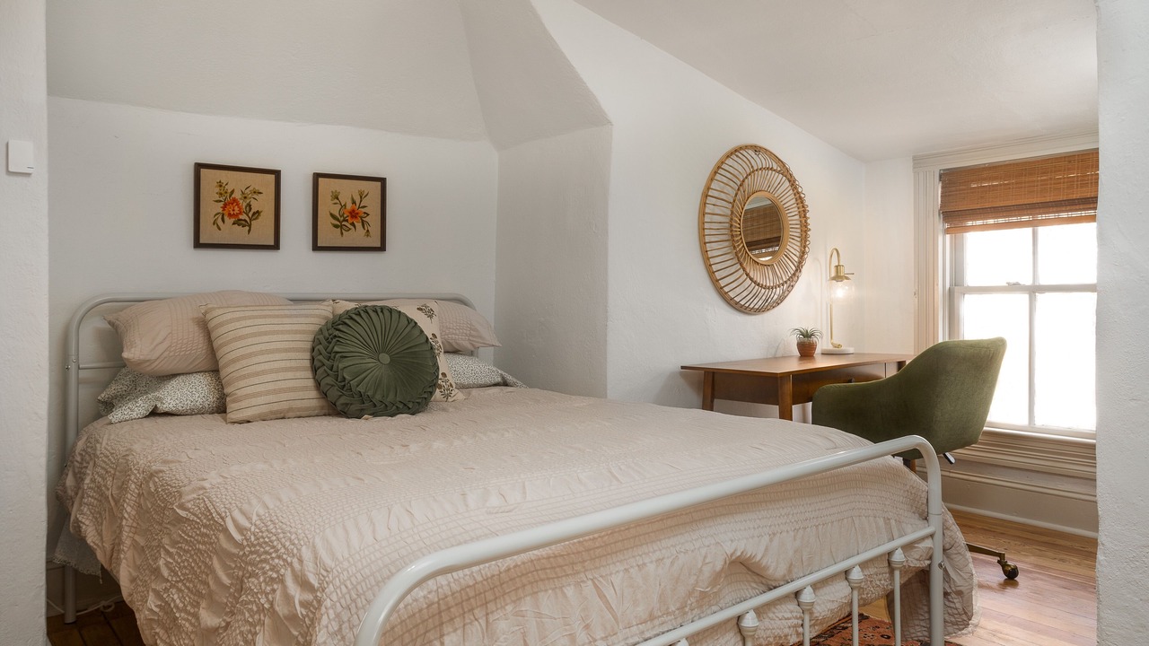 Photo of Bedroom in Asheville