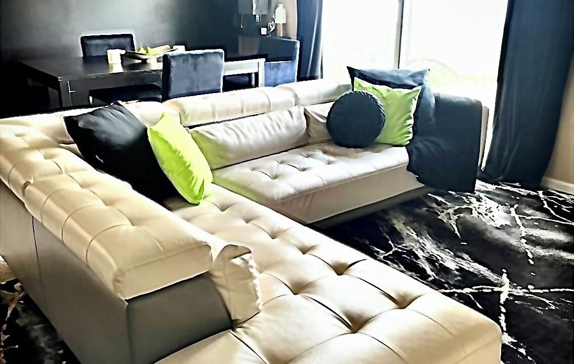 Photo of Livingroom in Westside