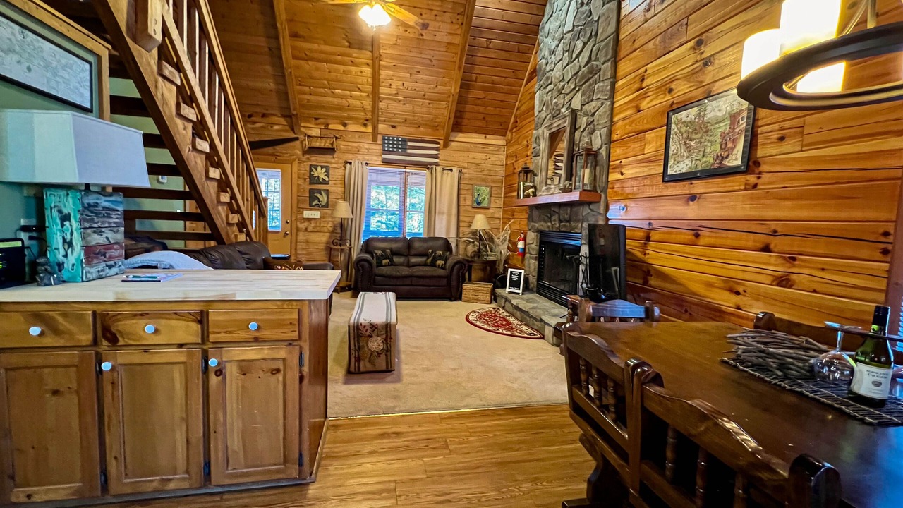 Photo of Livingroom in Warm Springs