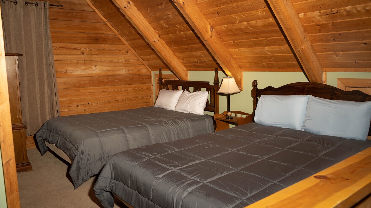 Photo of Bedroom in Warm Springs