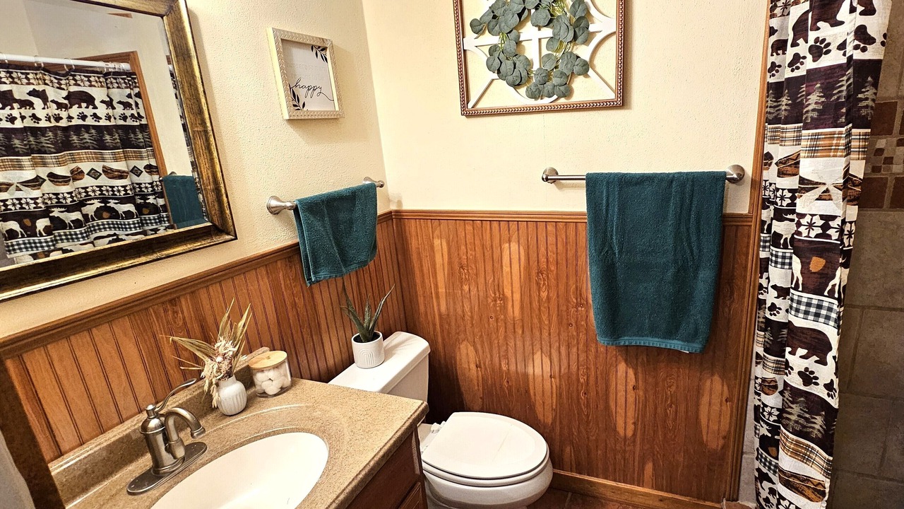 Photo of Bathroom in Sherwood Forest