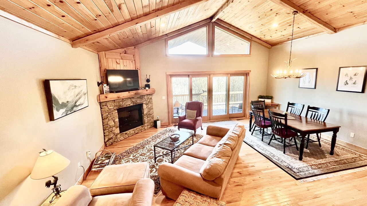 Photo of Livingroom in Wolf Laurel