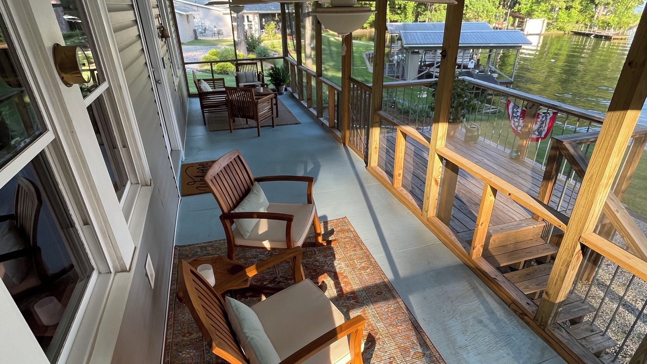 Photo of Patio Balcony in Pine Level