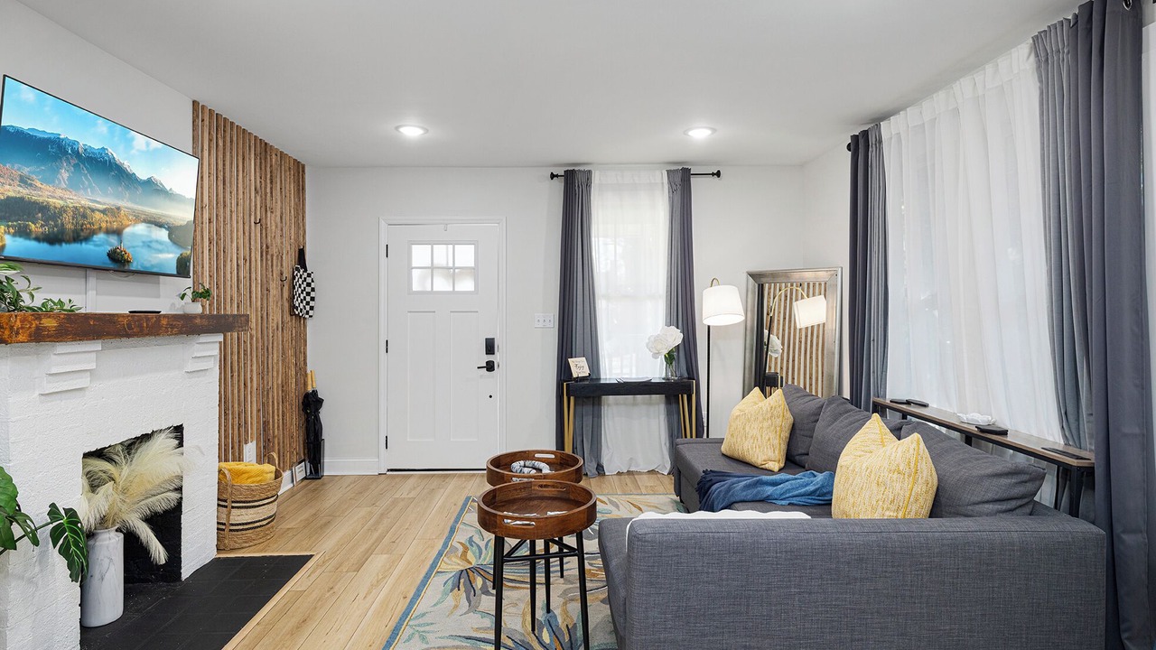 Photo of Livingroom in Enderly Park