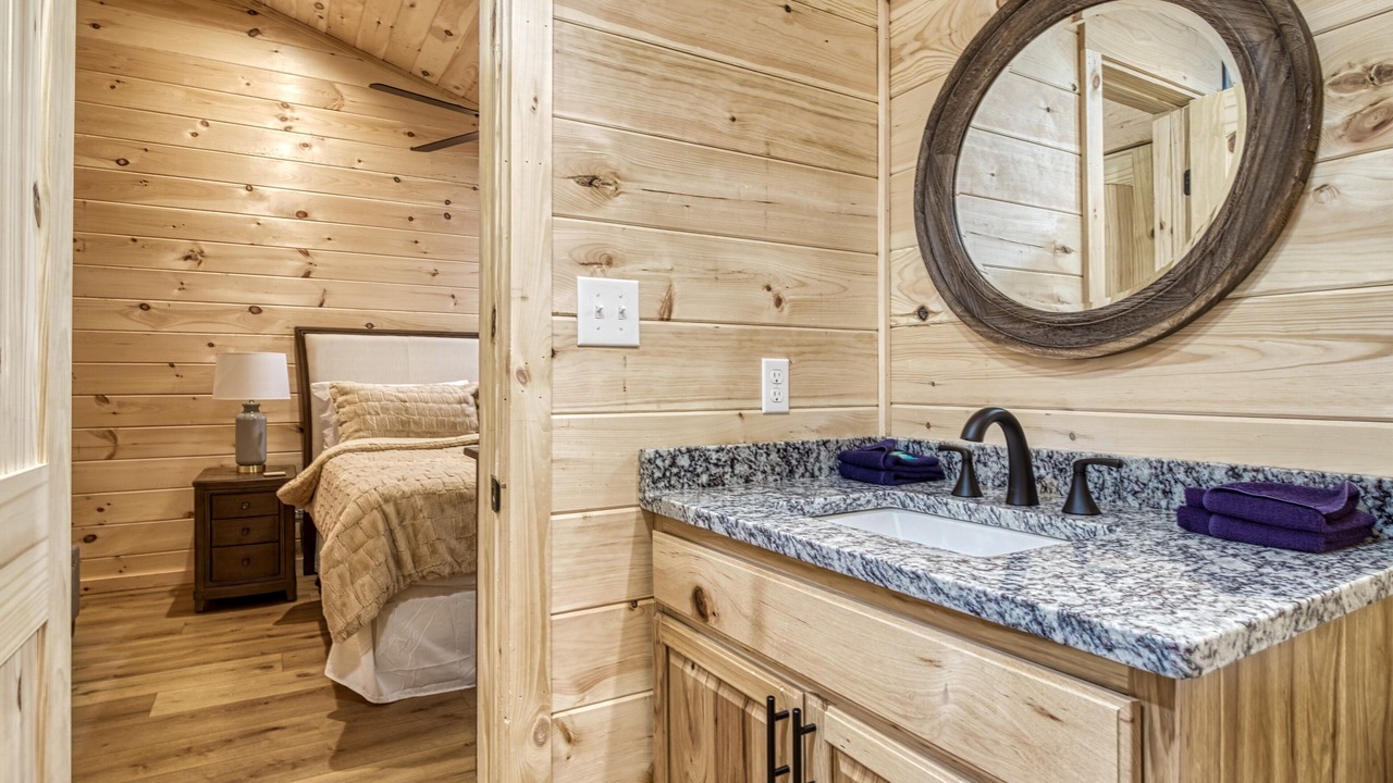 Photo of Bathroom in Cosby