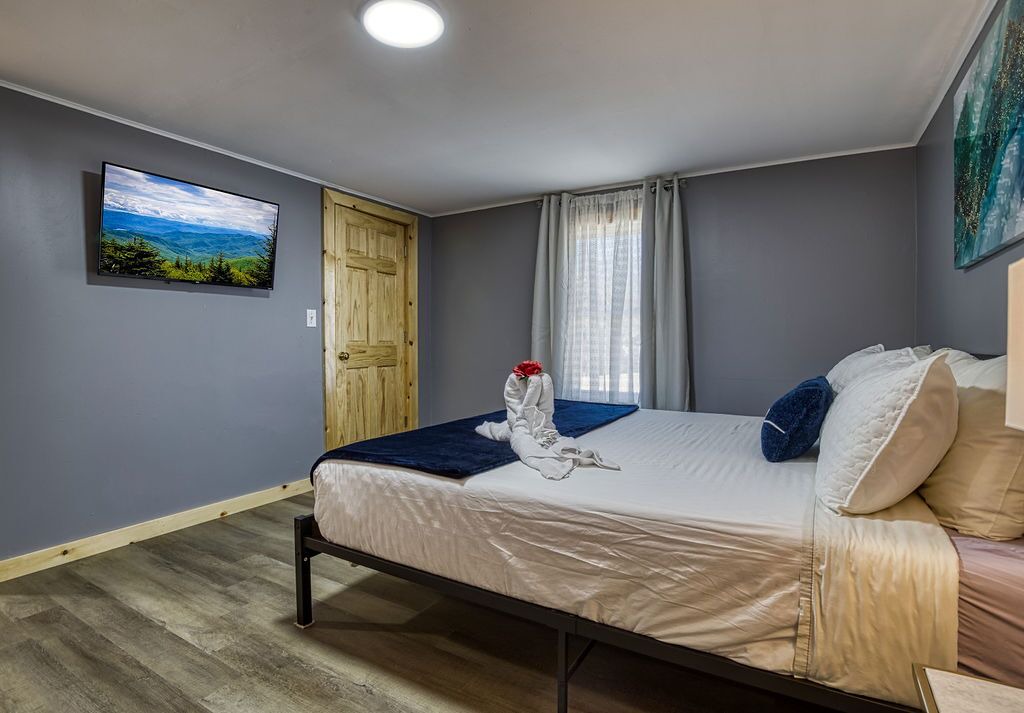 Photo of Bedroom in Kodak
