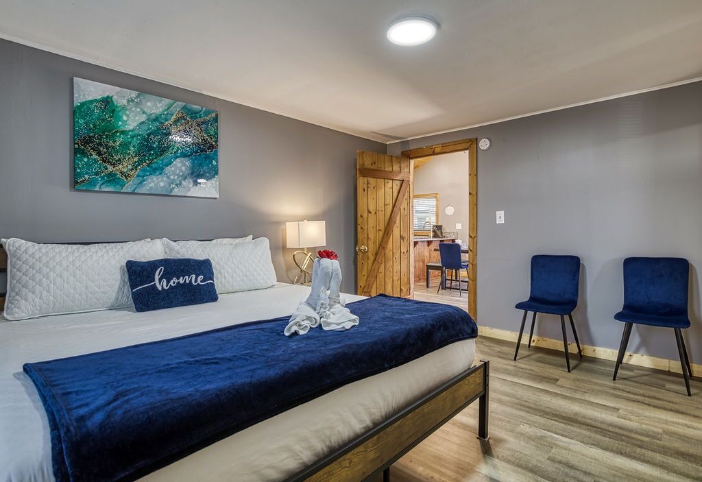 Photo of Bedroom in Kodak