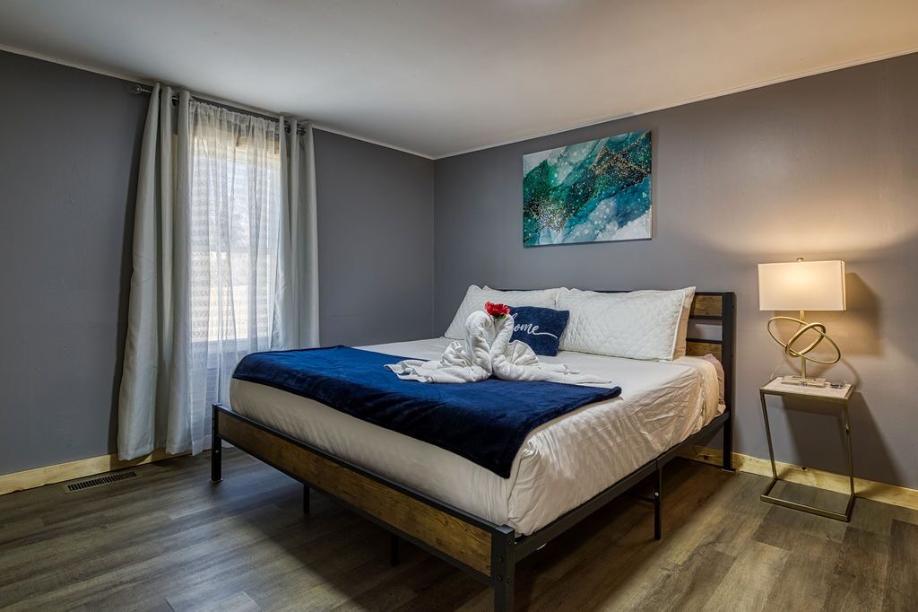 Photo of Bedroom in Kodak