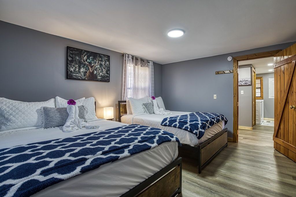 Photo of Bedroom in Kodak
