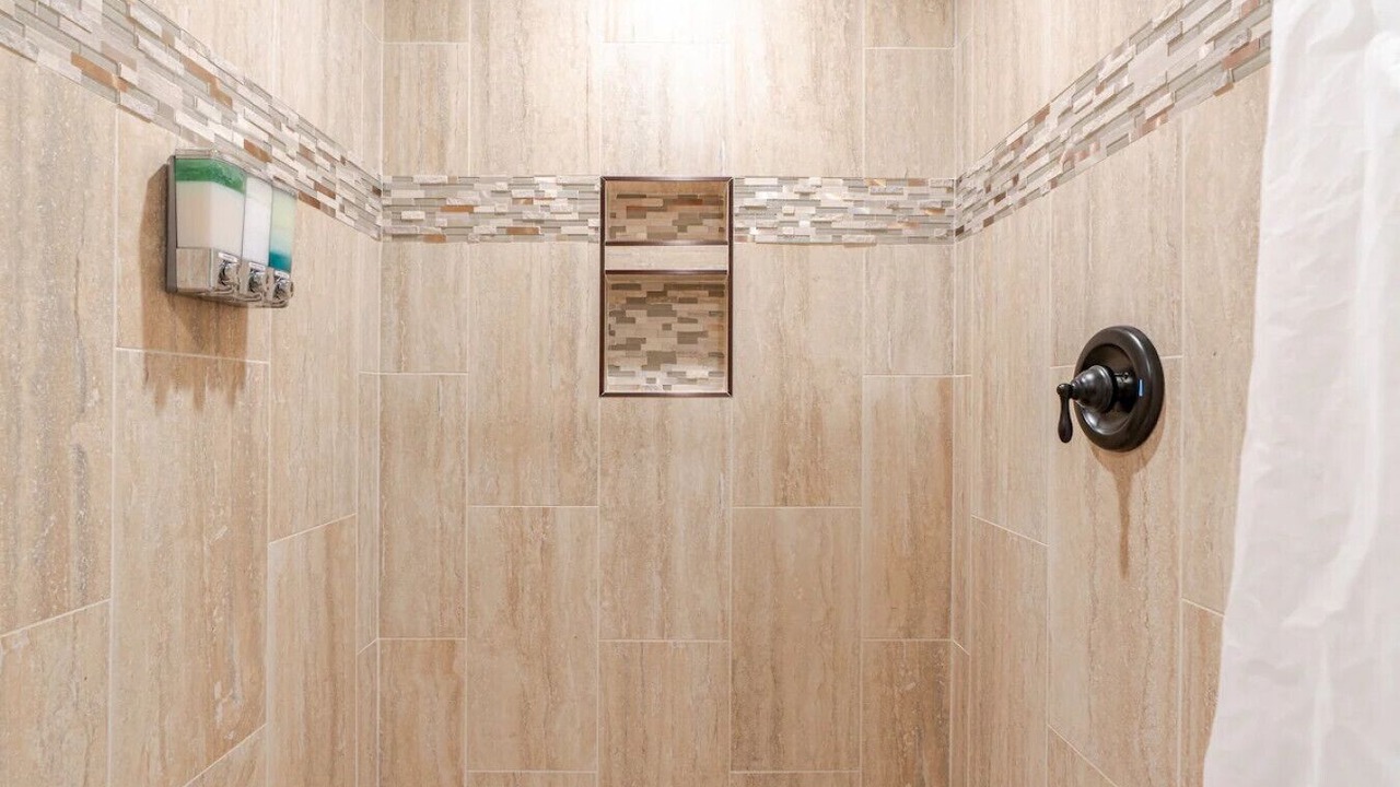 Photo of Bathroom in Marshall