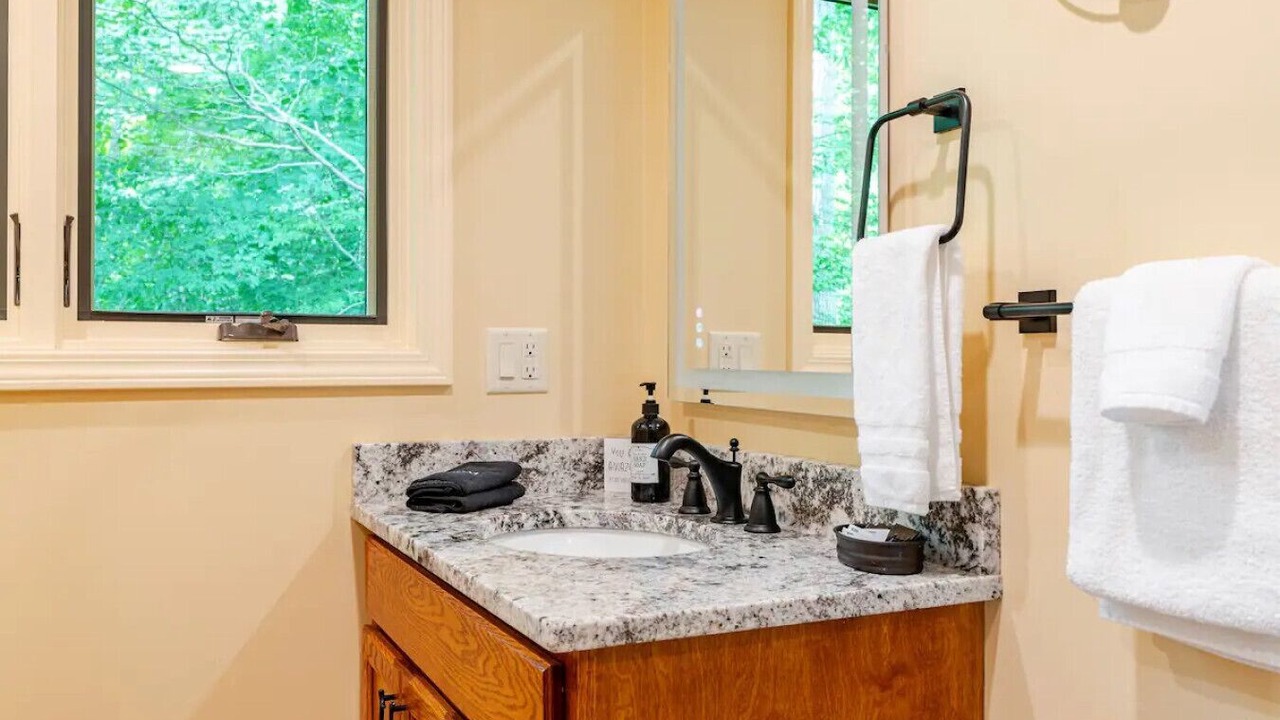 Photo of Bathroom in Marshall
