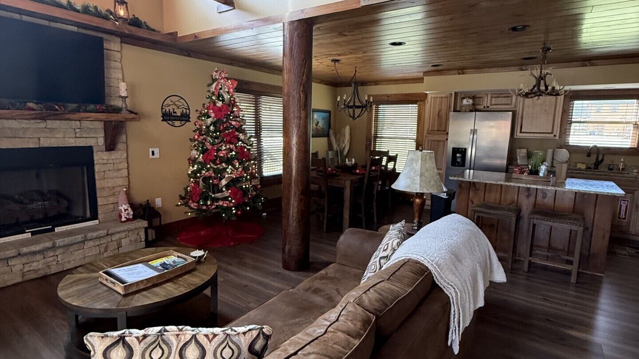 Photo of Livingroom in Maggie Valley