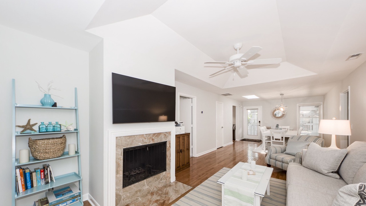 Photo of Livingroom in Seabrook Island
