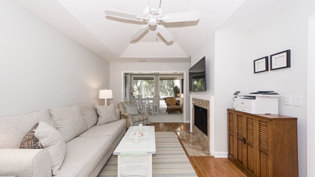 Photo of Livingroom in Seabrook Island