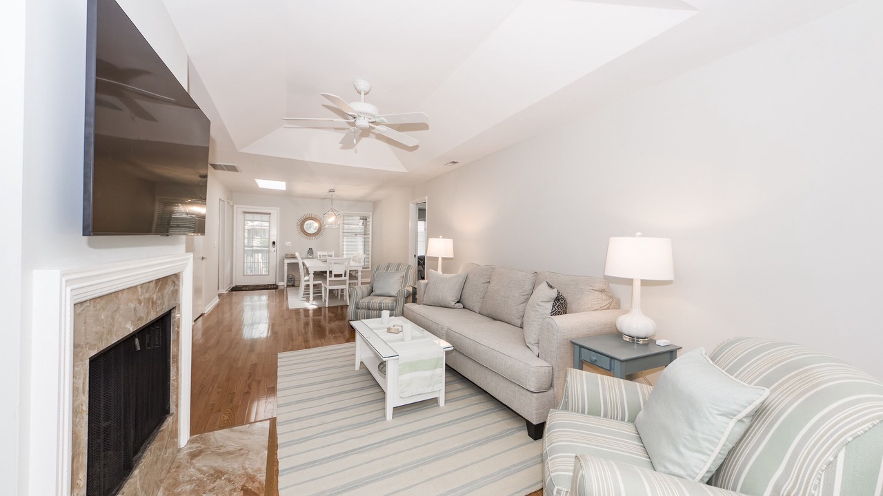 Photo of Livingroom in Seabrook Island