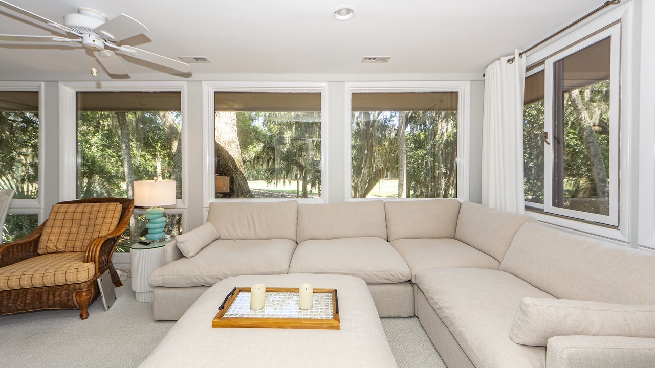 Photo of Livingroom in Seabrook Island
