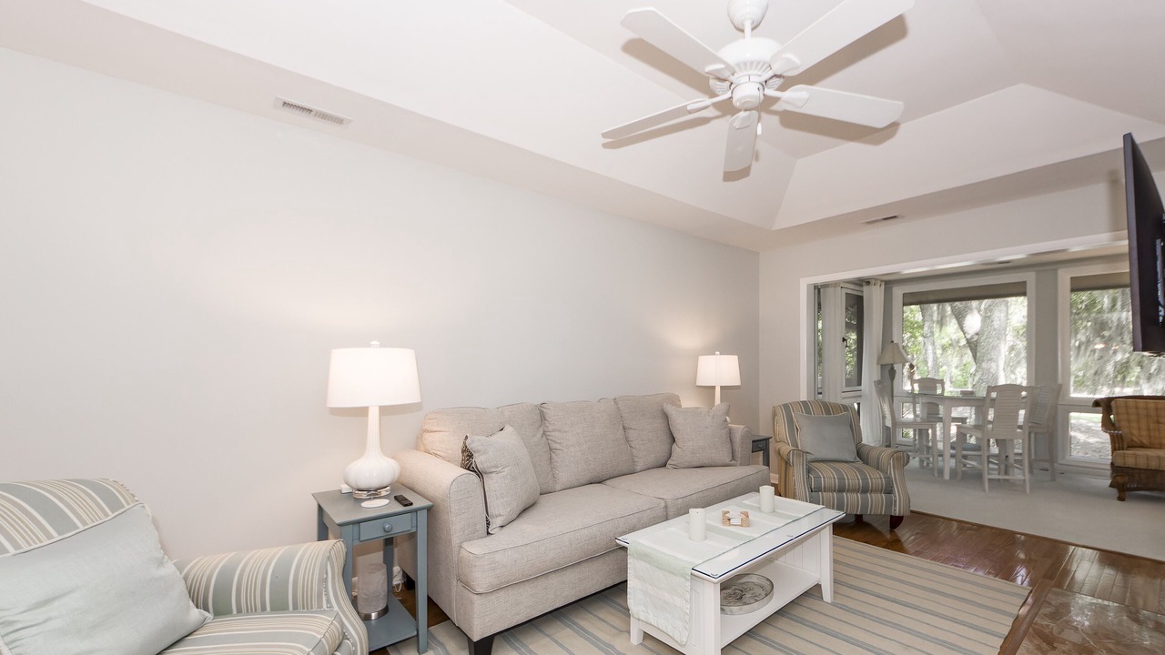 Photo of Livingroom in Seabrook Island