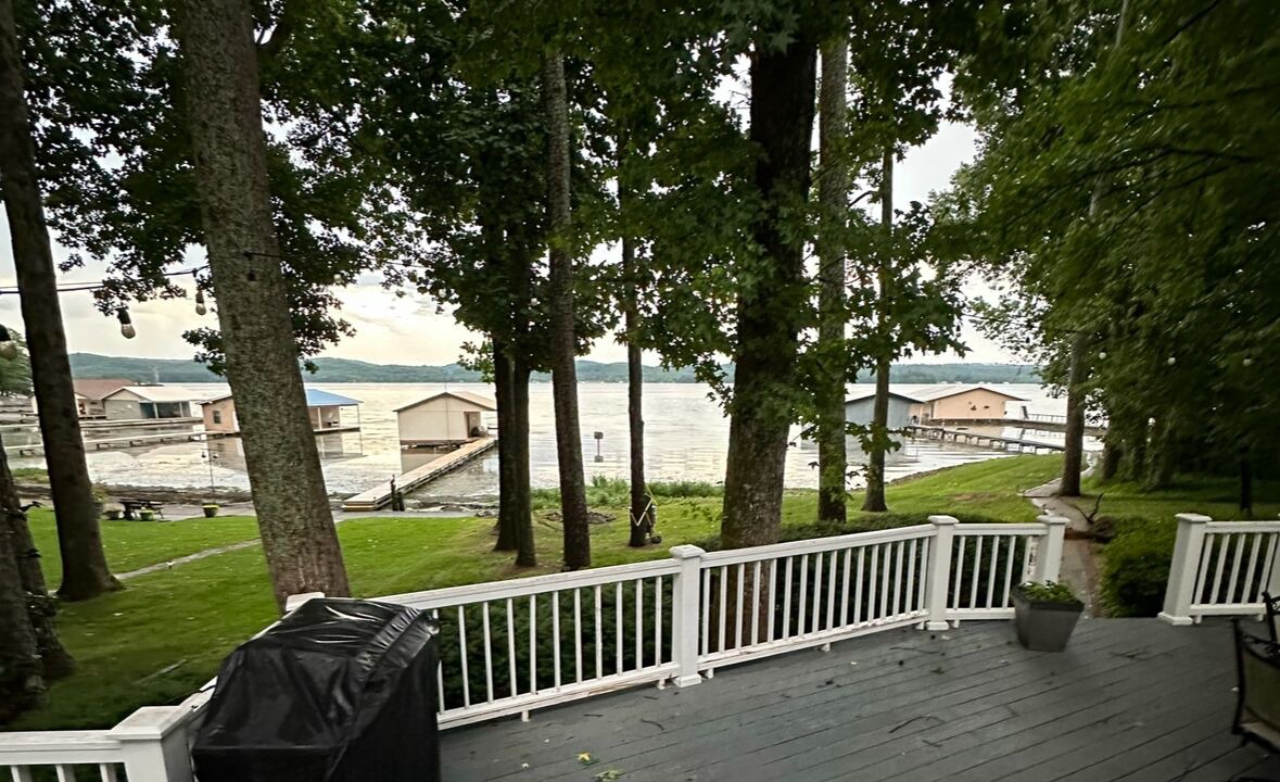 Photo of Patio Balcony in Guntersville