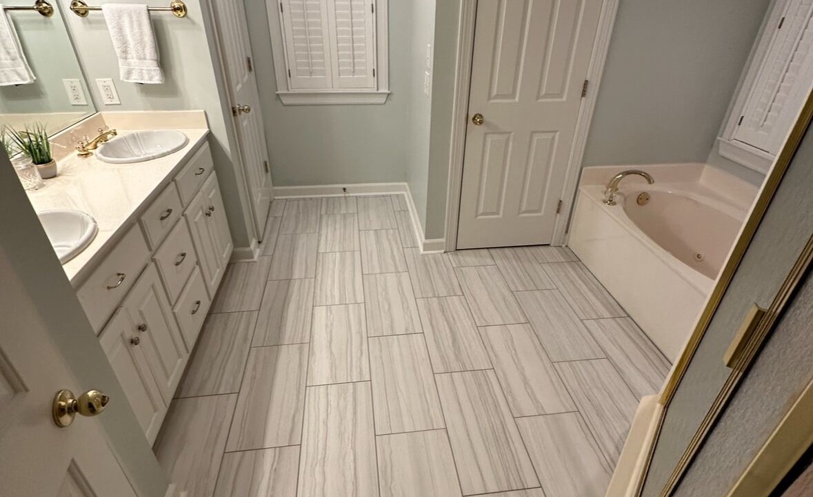 Photo of Bathroom in Guntersville