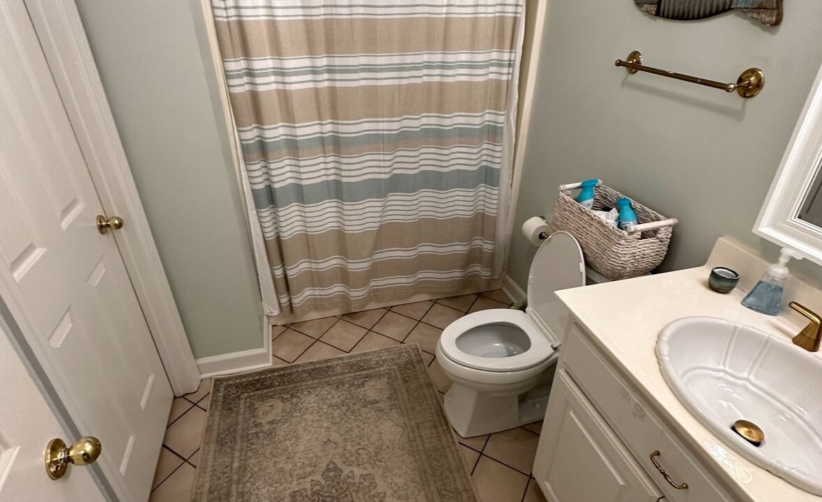 Photo of Bathroom in Guntersville